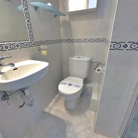 317 Skol Apartment